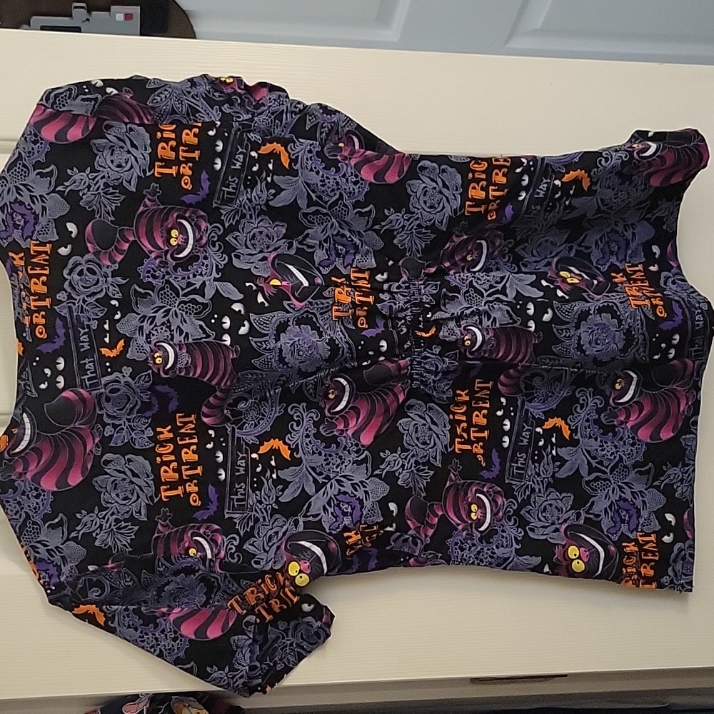Scrub Top - Picture 3 of 3